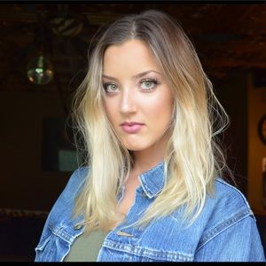 Meet your Posher, Paige